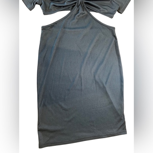 SHEIN Black Plunging Neck Cut Out Bodycon Dress Size Large - Picture 9 of 10